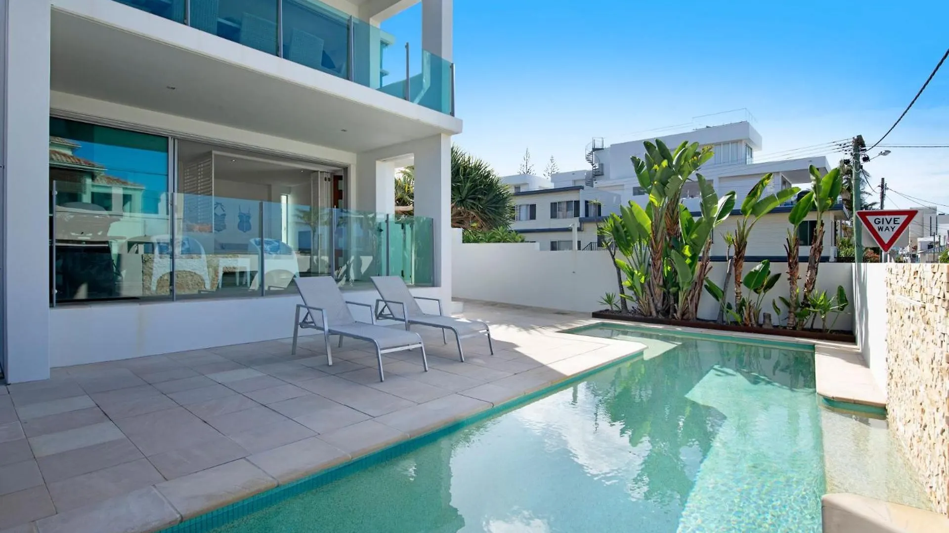 Palm Salt Villa Gold Coast